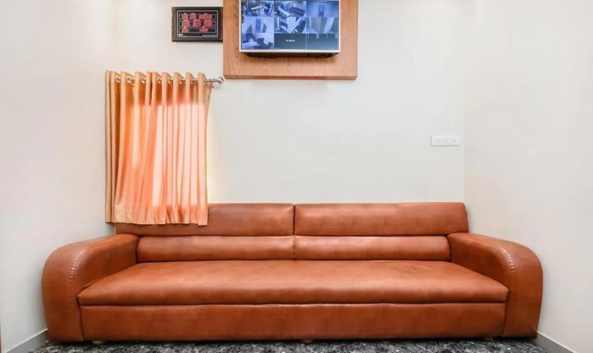 Hotel Volga Plaza Βομβάη Εξωτερικό φωτογραφία